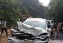 बोरघाटात दोन कारची समोरासमोर धडक, अपघातात एका चालकासह प्रवाशी जखमी