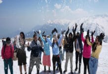 काश्मीर पर्यटनासाठी गेलेले रत्नागिरीतील 42 जण सुखरुप; पहा कोण कोण आहेत हे पर्यटक