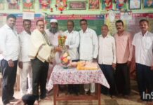 आदर्श शिक्षक एकनाथ पाटील यांचा सवेणी शाळेत गौरव (Eknath Patil)